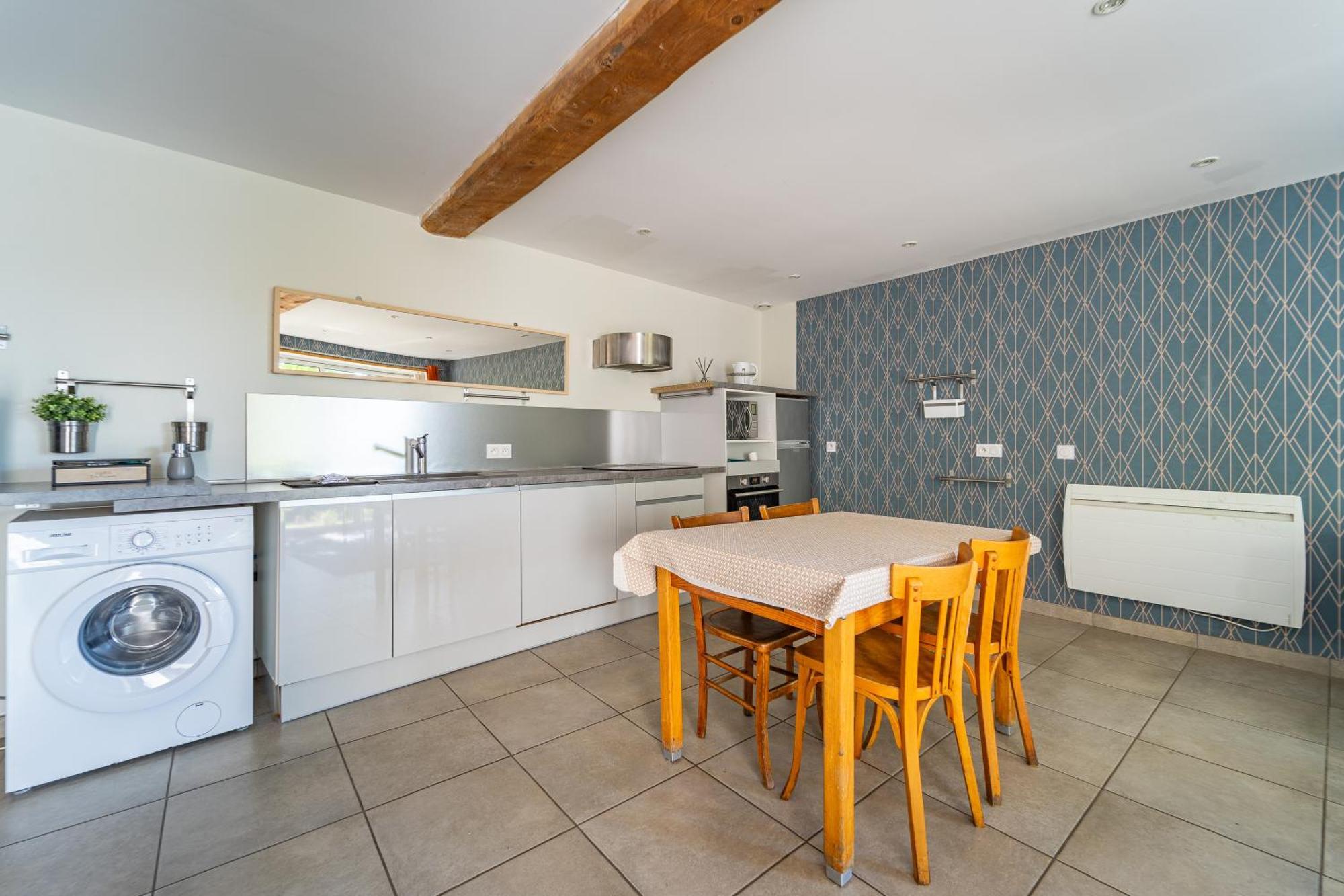 Cosy Room'S Frontonas Exterior photo