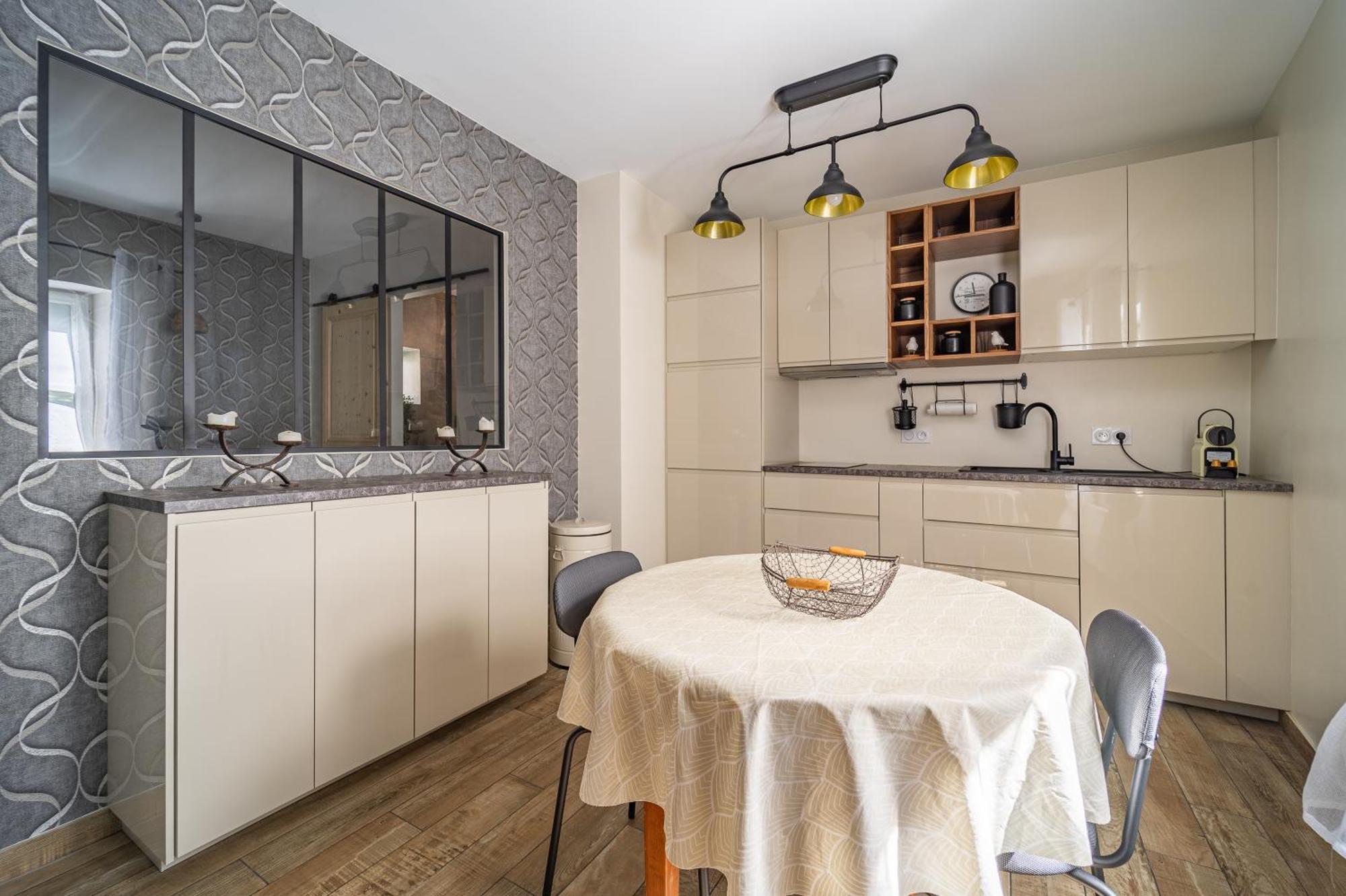 Cosy Room'S Frontonas Exterior photo